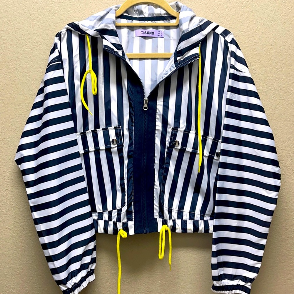 Ci Sono cropped wind breaker size M